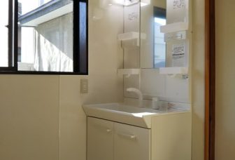 洗面室、トイレリフォーム、合併浄化槽埋設工事　大仙市O.Y様