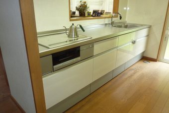 システムキッチン入替工事　湯沢市K.T様